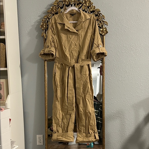 Banana Republic Finley Poplin Jumpsuit - Medium - Picture 4 of 4